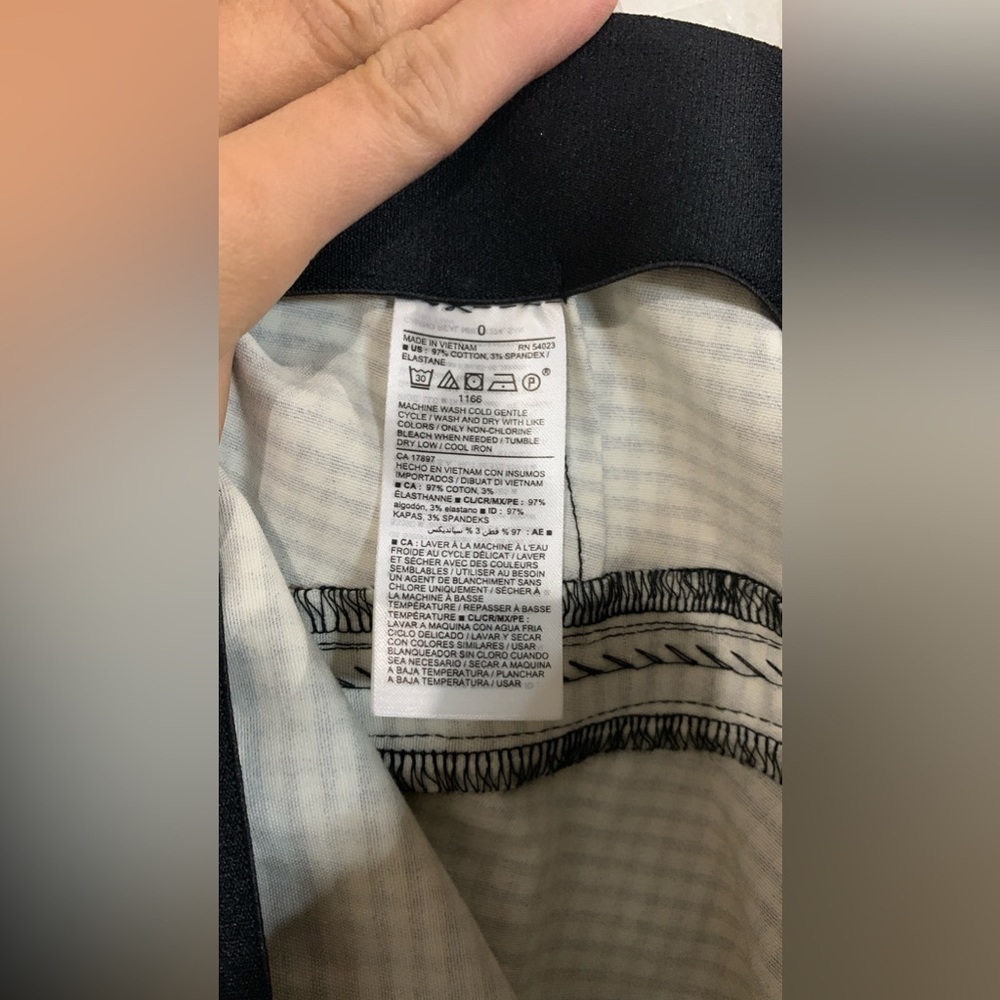 Excellent Condition High Waisted Never Fade Pixie Ankle Gingham Pants | Black Wh - Picture 4 of 11